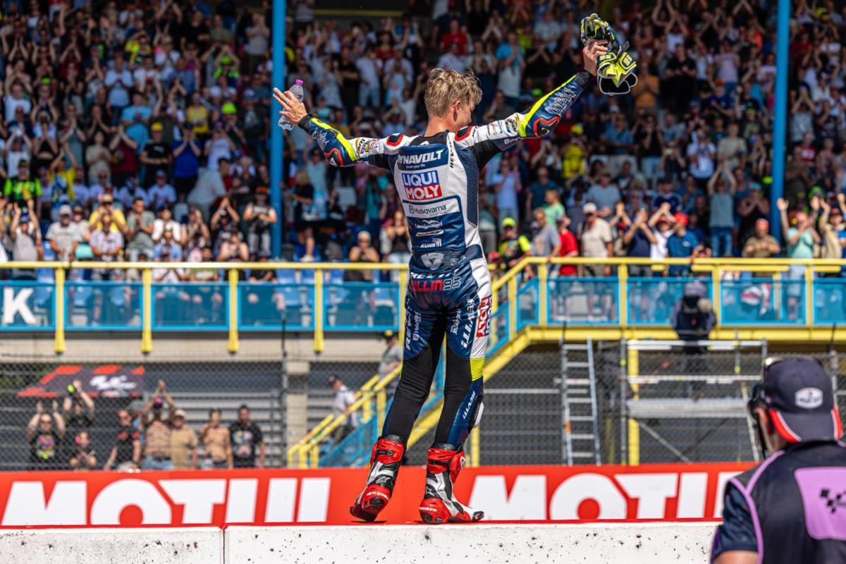 100 Jaar Tt Circuit Assen 2025 Glamping Incl Stroom Экстерьер фото