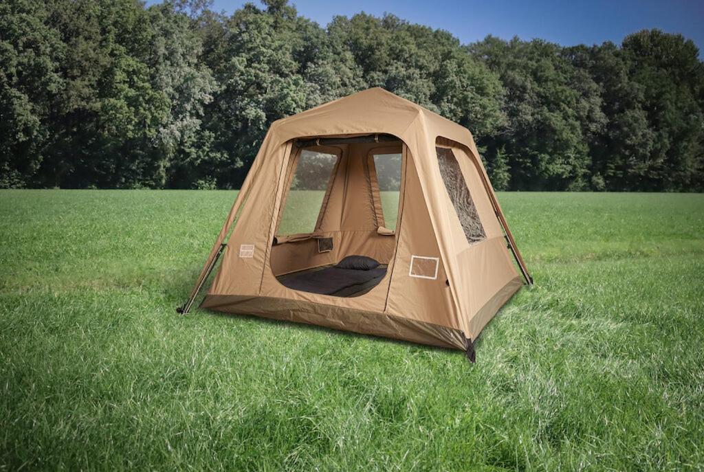 100 Jaar Tt Circuit Assen 2025 Glamping Incl Stroom Экстерьер фото