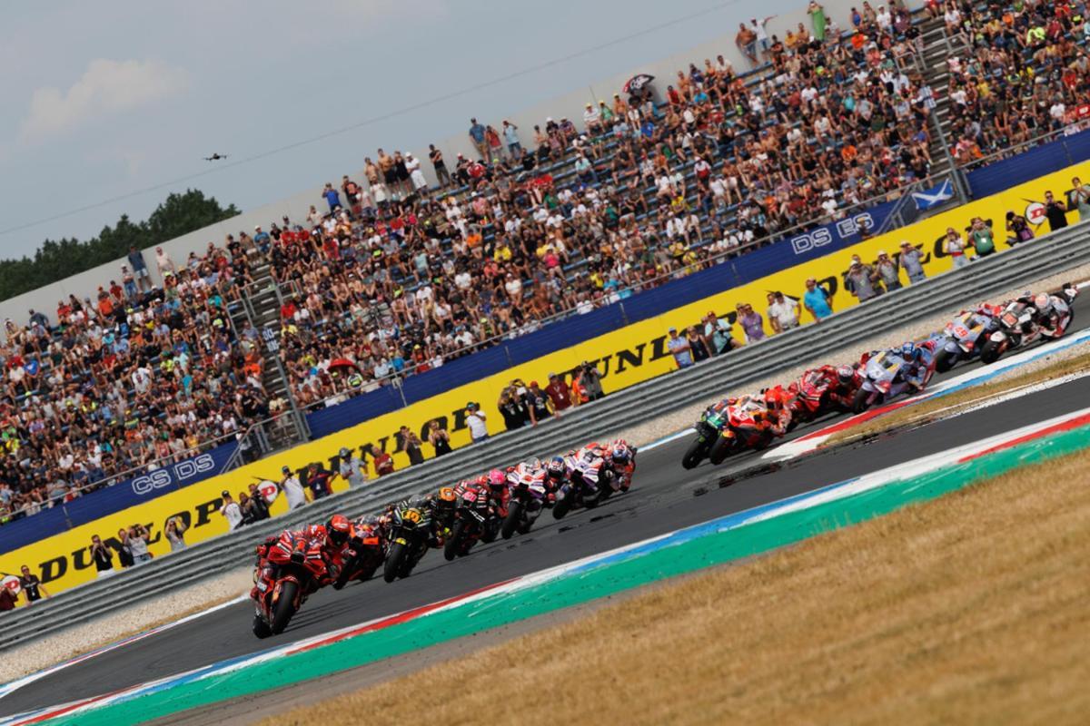 100 Jaar Tt Circuit Assen 2025 Glamping Incl Stroom Экстерьер фото